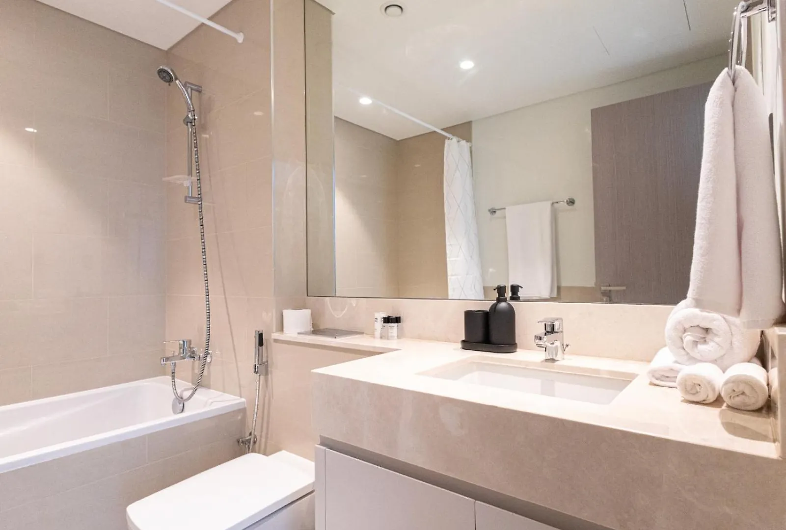 迪拜Mh- Act Tower - Downtown 1Bhk-Ref4106公寓 0*, 迪拜 阿拉伯联合酋长国